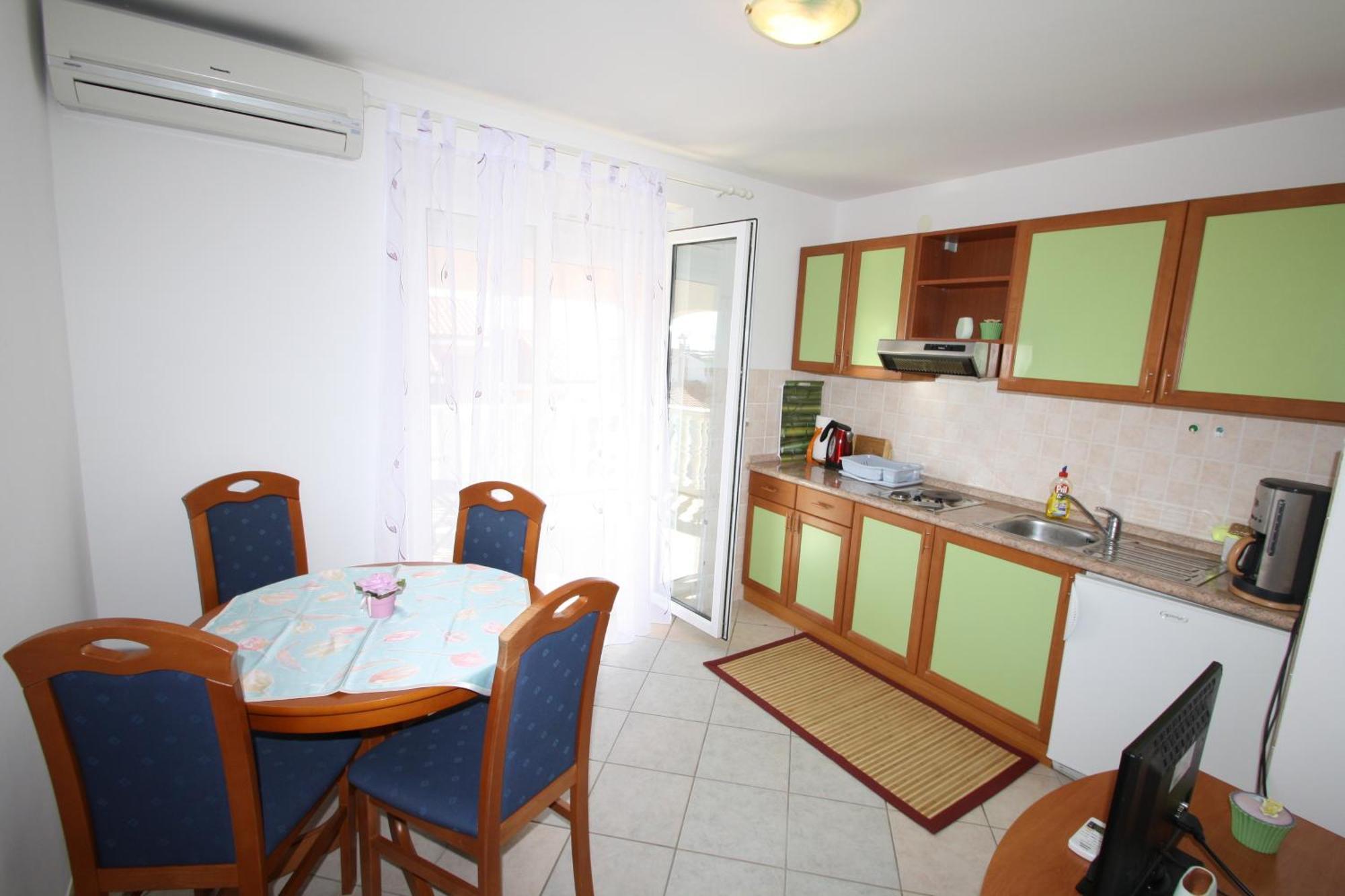 Apartments Rose ポレッチ 部屋 写真