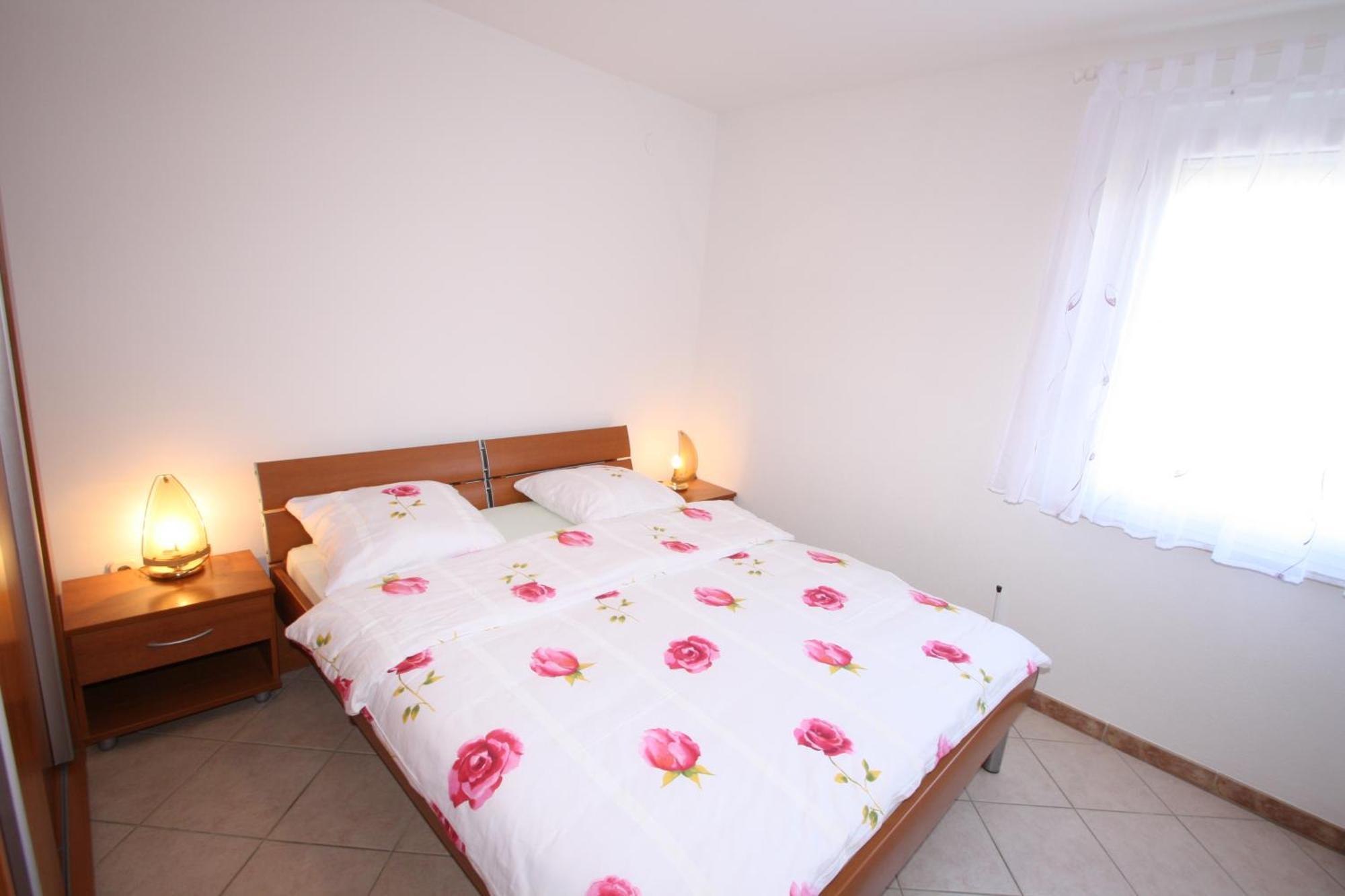 Apartments Rose ポレッチ 部屋 写真