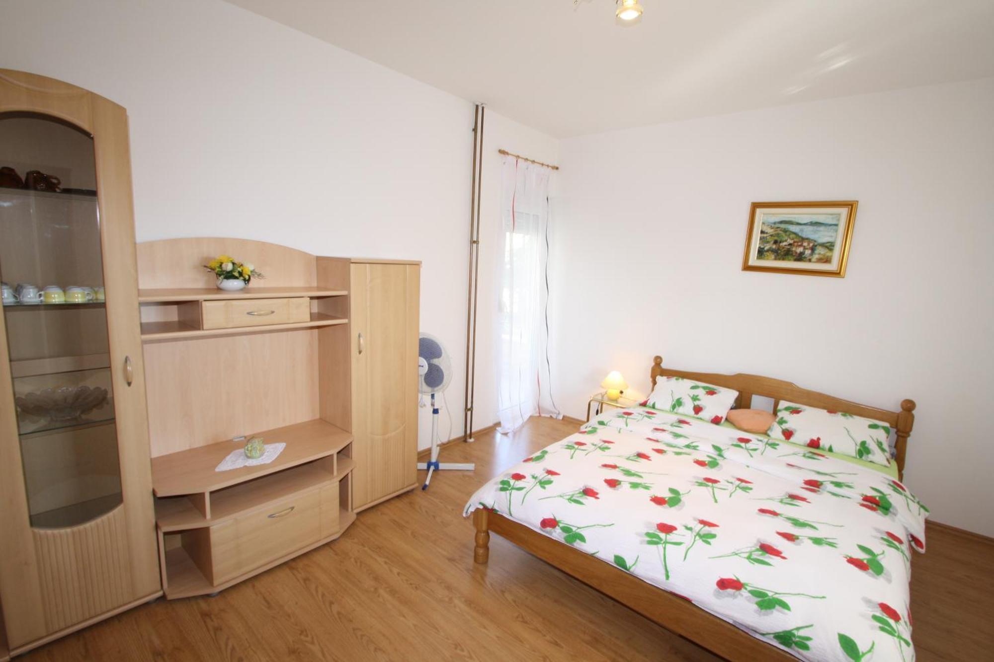 Apartments Rose ポレッチ 部屋 写真